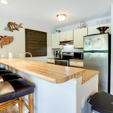 Lakefront Osage Beach Condo With Community Pool ภายนอก รูปภาพ