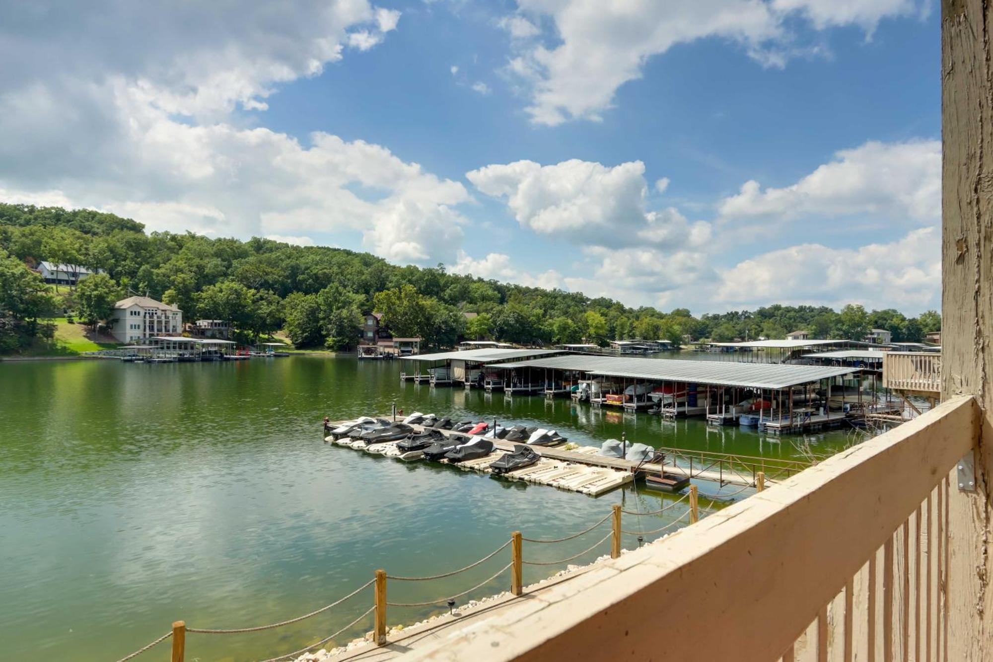 Lakefront Osage Beach Condo With Community Pool ภายนอก รูปภาพ